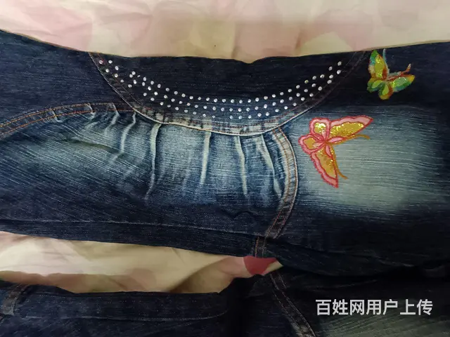 女士牛仔裤 - 图片 3
