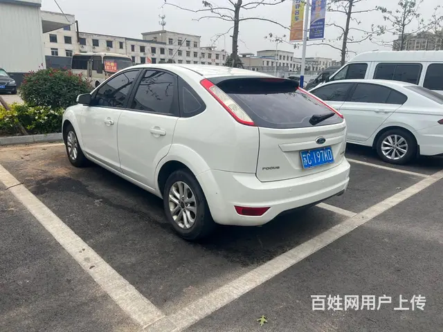 福特 福克斯 2014款 经典福克斯-两厢 1.8 手动 酷 - 图片 4