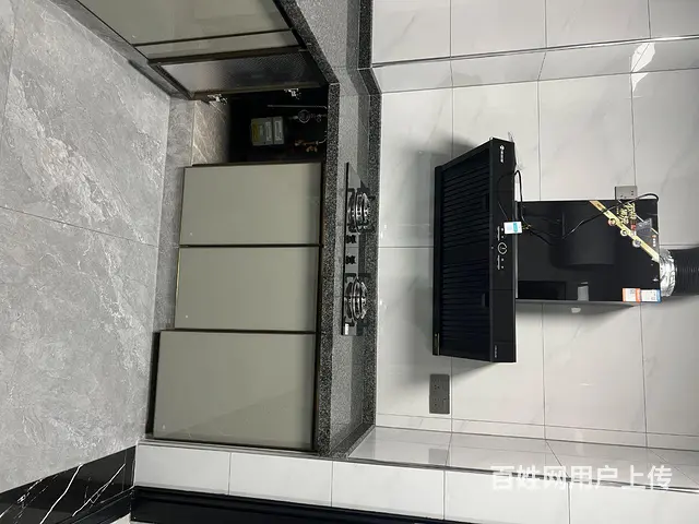 新卫校后门，新电梯精装房出租 - 图片 3