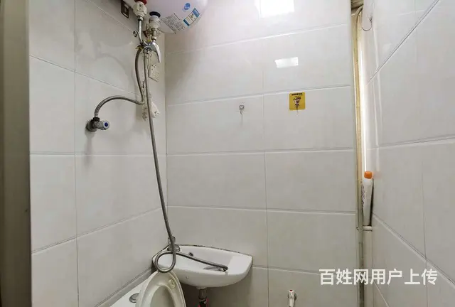 拱北关口龙城大厦电梯精装公寓出租，租价1300，近关口 - 图片 6