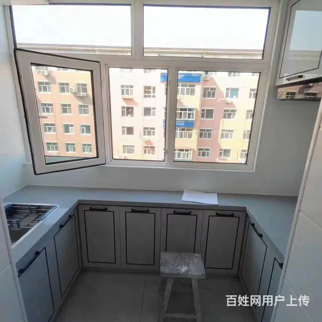 新市医院附近精装修步梯5楼边屋南北通透，热水器， - 图片 8