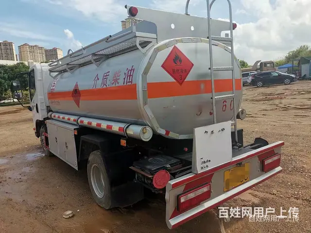 新疆工地完工转让带手续5吨加油车白菜价转让 - 图片 3