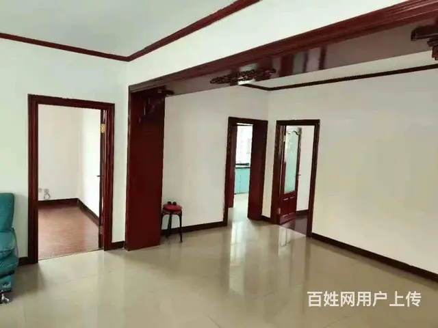 步行街附近 4 楼，120 平 - 图片