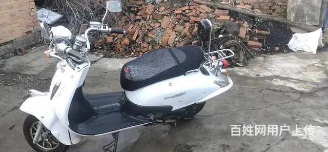 踏板125摩托 - 图片 2