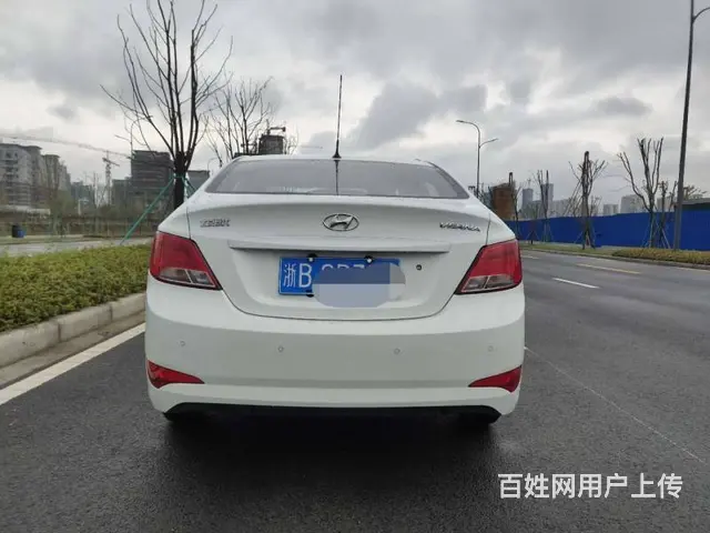 现代 瑞纳 2016款 1.4 手动 GLS 智能 - 图片 10