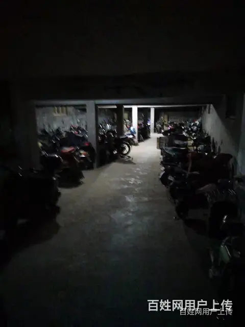 可存车当仓库 - 图片
