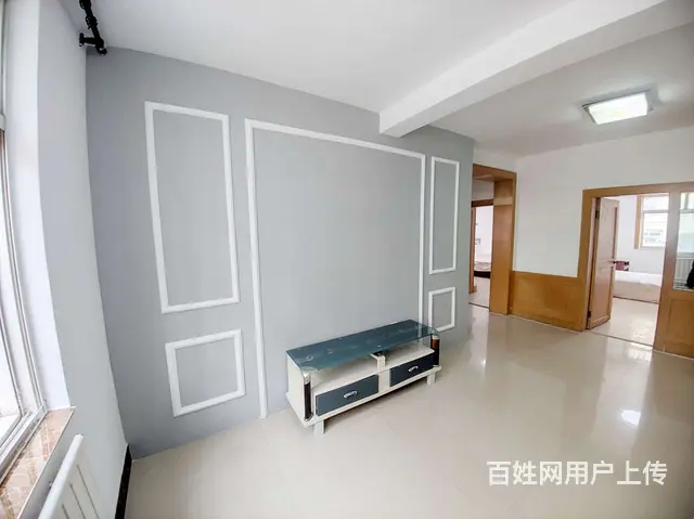 住人1楼，带草厦，装修整洁，带草厦，温泉康城江家寨莱茵小镇 - 图片 1