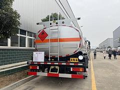 东风10吨油罐车新款玉柴200马力厂家直销