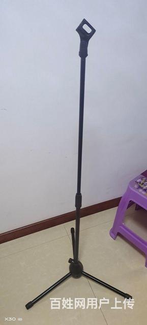 出落地麦克风支架的图片