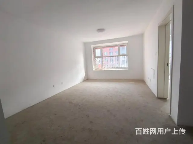 青年路附近9楼 电梯三室送储藏室 58万可贷款 - 图片 1