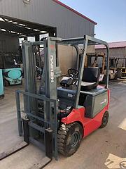 1.5吨3米4米电动叉车 自用九成新二手叉车处理