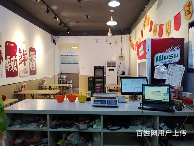急转：黄金好位置特色餐饮店低价转让，营业中…… - 图片 1