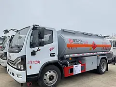 东风多利卡8吨油罐车 价格美丽 物美价廉