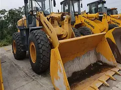 赣州附近二手铲车市场 出售柳工856装载机,加长臂