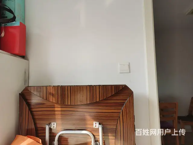 桌子 - 图片 1