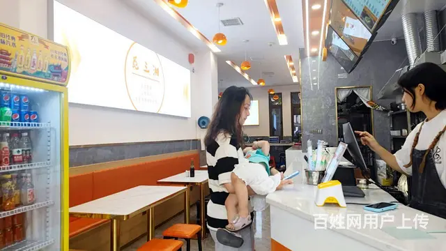 （老板本人）雨花区长郡双语学校临街精装餐馆整转（可空转） - 图片 3