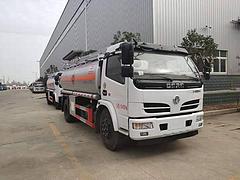 8吨油罐车东风多利卡   流动运油车