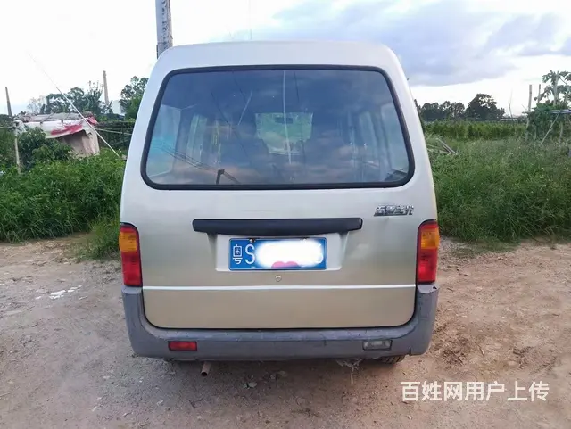 12年五菱之光面包车 - 图片 8