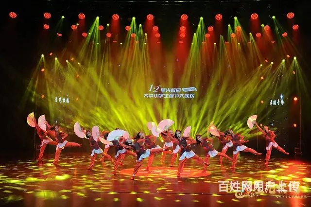 云南灯光音响、舞台、LED屏、桌椅、道旗、拱门租赁 - 图片 3