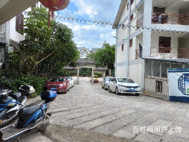 完善的餐饮配套设备 接手即可经营 价格面议的图片