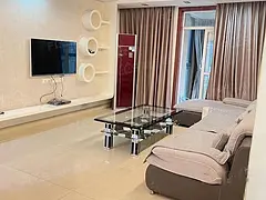 丽景苑，大面积低楼层，家电家具齐全干净，急租有钥匙
