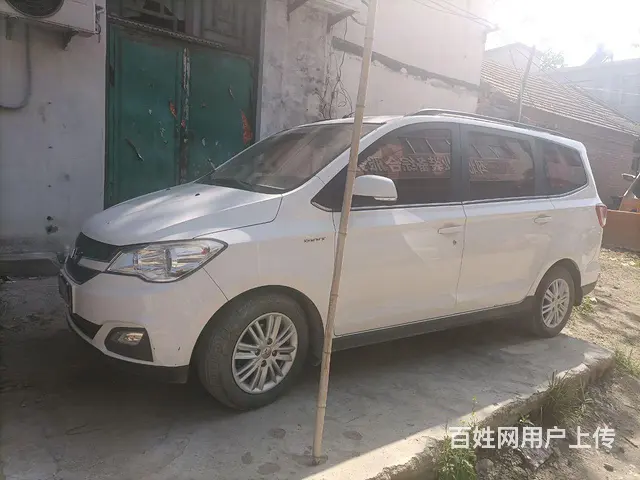 五菱 宏光 2016款 宏光S 1.5 手动 舒适型7-8座 - 图片 1