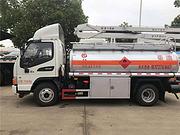 柴油介质4.2立方江淮油罐车 运油车多少钱