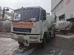华凌二手搅拌车10方12方缸 16年17年