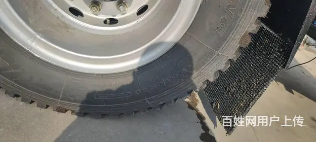 重汽豪沃TX单桥6米8低平板拖车 拉15吨挖机设备 - 图片 10