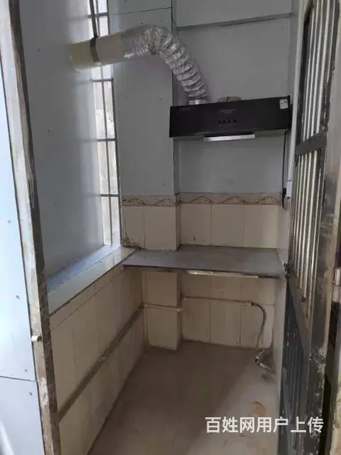 东门口附近二房一厅配家电家具出租 - 图片 10