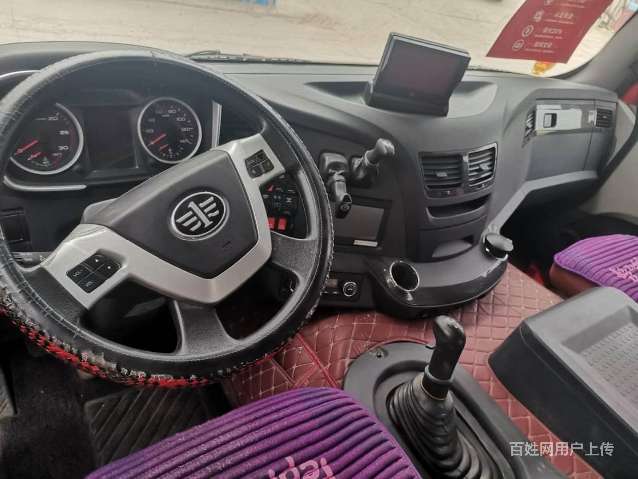 出售二手解放j6p牵引车双驱轻体550马力 国5