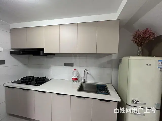 东方银座电梯6楼75平一室一厅两卫，精装修，包取暖物业电梯网 - 图片 6