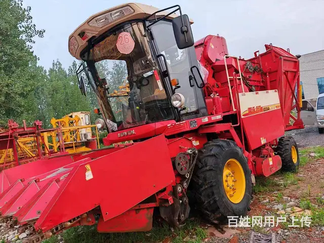 出售19年雷沃玉米收割机 - 图片 1