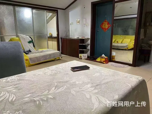 东方花园，8楼，个楼，房照60平 - 图片