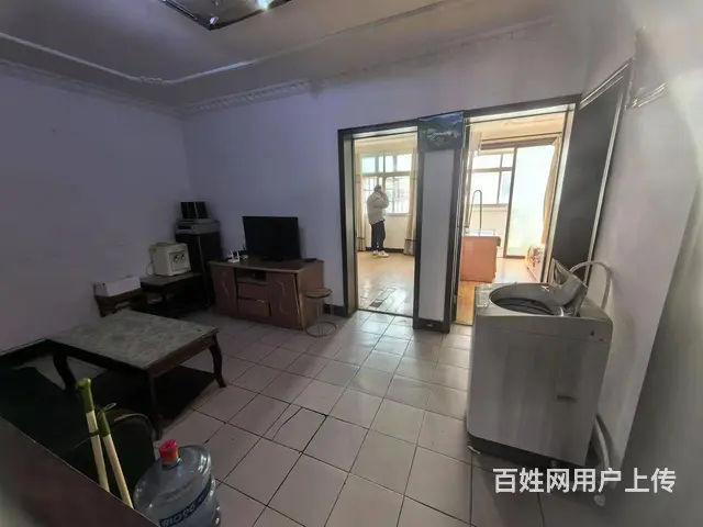 王场东村 普通住宅1厅 简单装修 - 图片 1