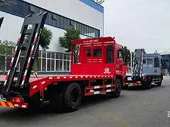 三明东风锦程KH平板车 中机150挖机平板拖板车