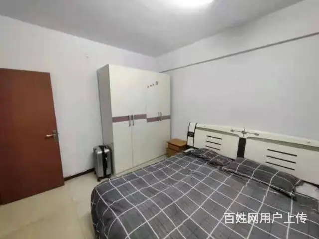 水岸华城一楼带院商住季度付3600元 - 图片 6
