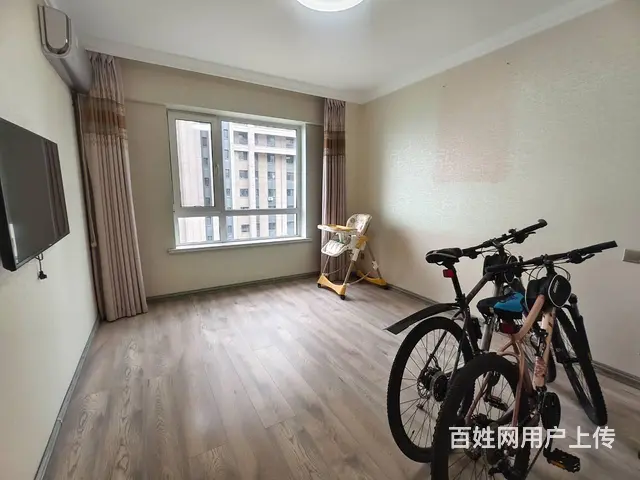 急售马德里水岸一线河景 三室两厅一卫 精装修保持好 - 图片 2