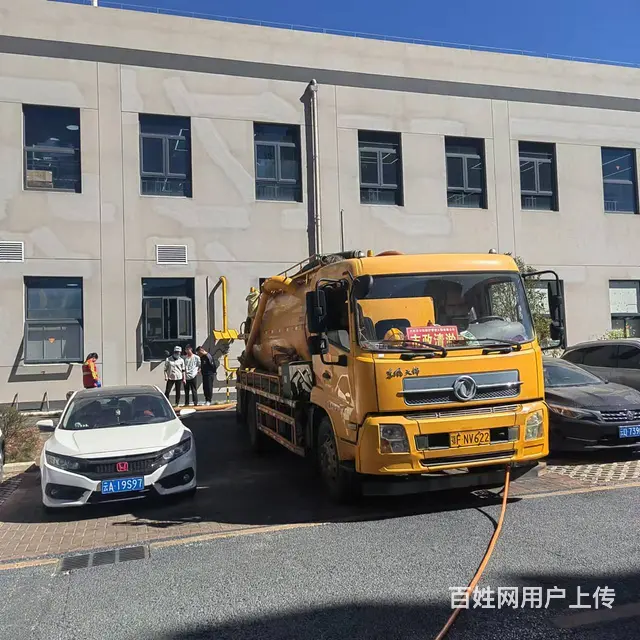 嵩明县清理化粪池清理污水池管道清洗公司专业车辆服务 - 图片 1