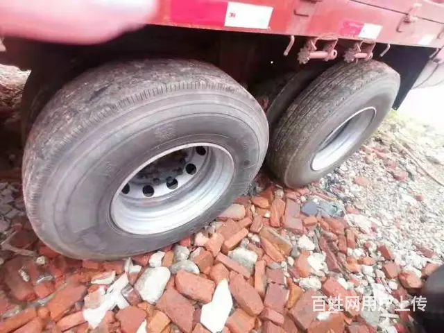 国四载货车东风天龙前四后八高栏310马力 - 图片 7