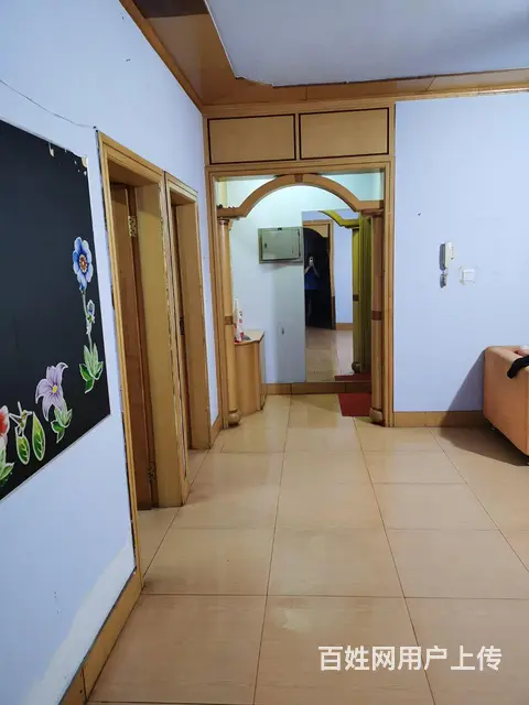 自家商业区学区精装房屋出租 - 图片 1