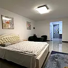 押一付一，中央广场，多套公寓，家电家具，拎包入住