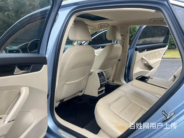 大众 帕萨特 2011款 1.8TSI 双离合 尊荣版 - 图片 8
