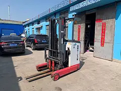 丰田前移式电动二手叉车 过道1吨电动堆高叉车