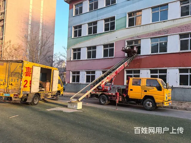 蓝牌随车吊市区随意走。高空作业。云梯上料。厢式货车 - 图片 4