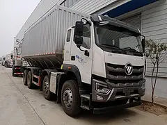 钦州猪用饲料车 4桥散装罐车 图片