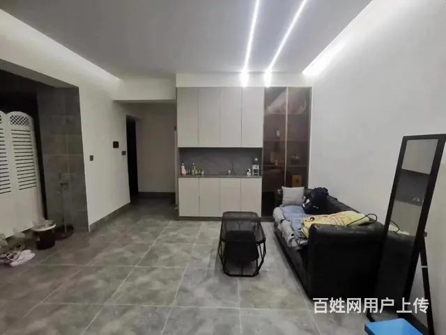 业主急售樽憬财富广场精装修三室的房子毛坯房的价格证件满二 - 图片 9