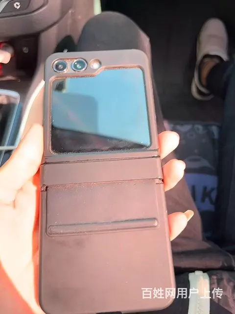 三星 Galaxy ZFlip5 - 图片 1