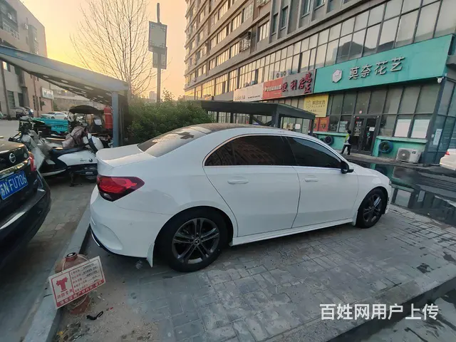 奔驰A级 2020款 A 180 L 1.3T 双离合 运动 - 图片 1