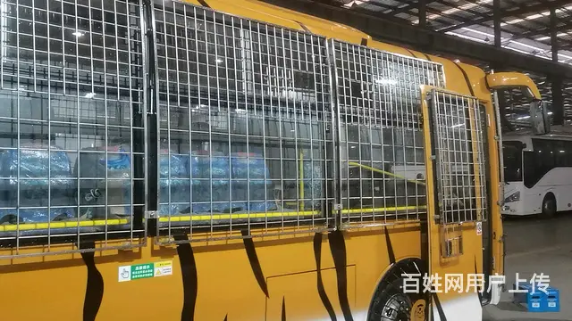野兽投食观光车 - 图片 2